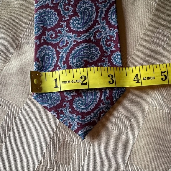 Paisley Patterned Tie - Burgundy and‎ Blue - Picture 4 of 4